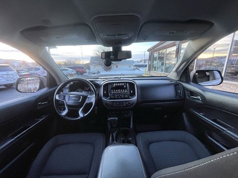 Used 2018 GMC Canyon SLE w/ SLE Convenience Package image 18