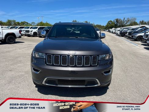 Used 2018 Jeep Grand Cherokee Limited image 2