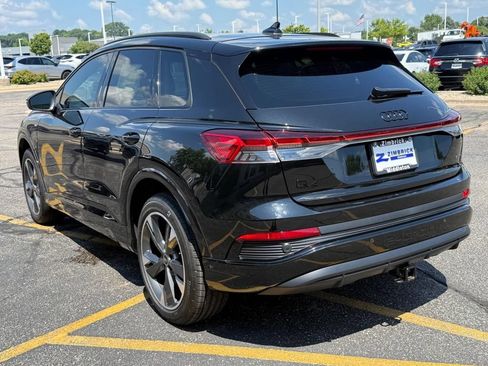 Used 2024 Audi Q4 e-tron Premium Plus w/ Premium Plus AWD/4WD image 6