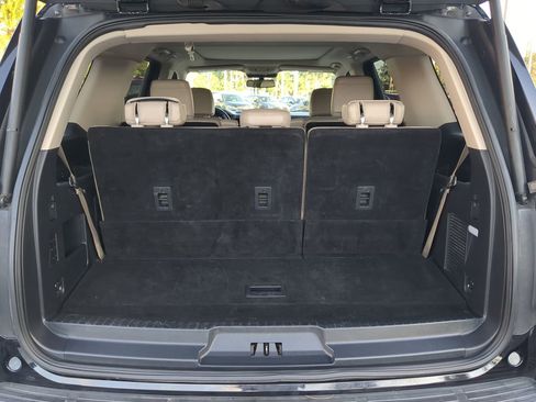 Used 2024 Ford Expedition Limited image 13