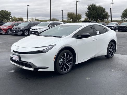 New 2026 Toyota Prius XSE image 1