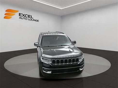 Used 2023 Jeep Wagoneer Series II image 55