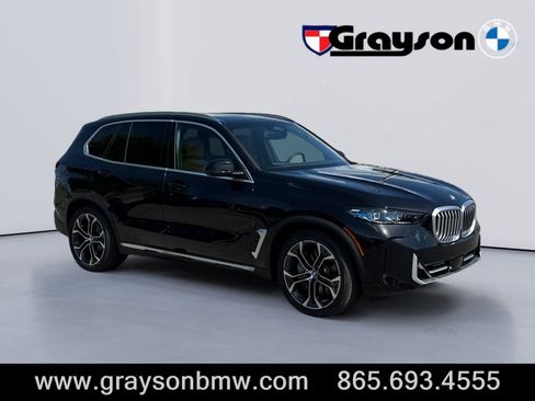 New 2026 BMW X5 xDrive50e w/ Climate Comfort Package AWD/4WD image 1