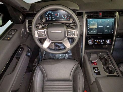 New 2026 Land Rover Discovery S AWD/4WD image 27