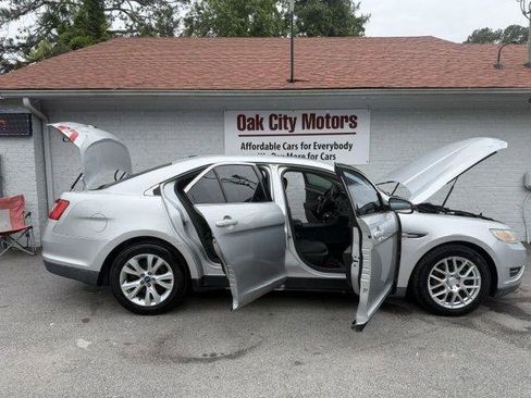 Used 2011 Ford Taurus SEL w/ 201A Rapid Spec Order Code FWD image 9