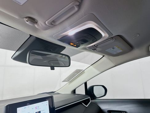 Used 2024 Toyota Corolla LE FWD image 18