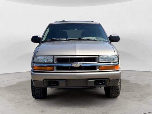 Used 2002 Chevrolet Blazer LS w/ Preferred Equipment Group AWD/4WD image 2