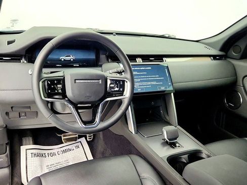 Used 2025 Land Rover Discovery Sport Dynamic SE image 15