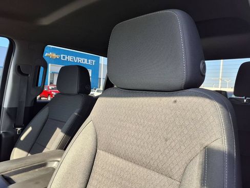 Used 2021 Chevrolet Silverado 1500 LT RWD image 17