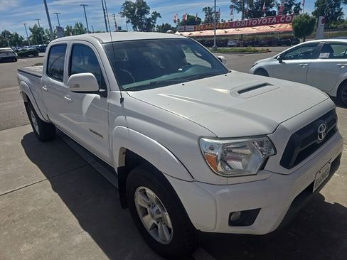 Used 2013 Toyota Tacoma 4x4 Double Cab w/ TRD Sport Pkg image 11