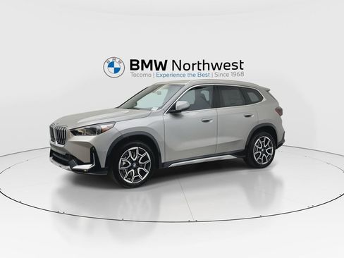 Used 2025 BMW X1 xDrive28i w/ Convenience Package image 9