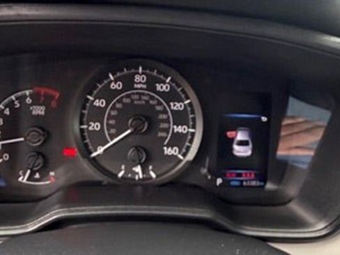 Used 2022 Toyota Corolla L FWD image 10