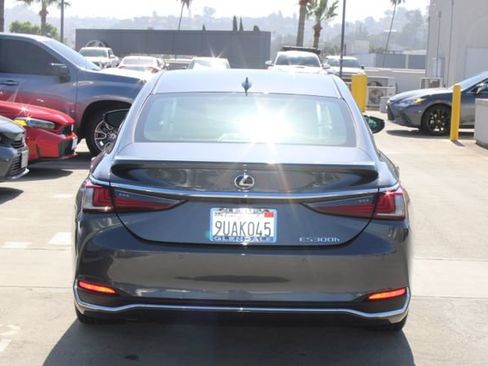 Certified 2025 Lexus ES 300h w/ Accessory Package (Z2) FWD image 20