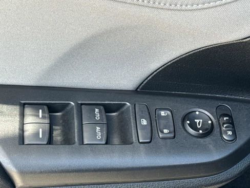 Certified 2018 Honda Civic EX image 17