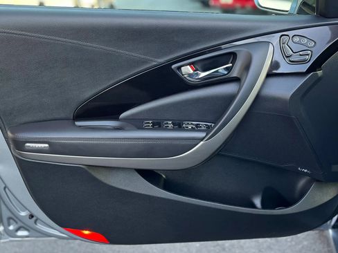 Used 2016 Hyundai Azera Limited image 9