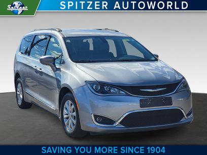 Used 2017 Chrysler Pacifica Touring-L
