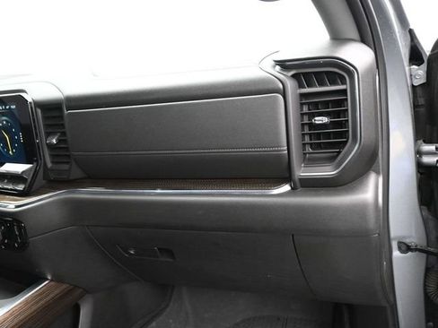 Used 2024 Chevrolet Silverado 1500 RST w/ Convenience Package II image 17