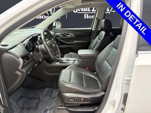 Used 2019 Chevrolet Traverse Premier w/ Driver Confidence II Package FWD image 10