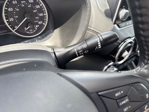 Used 2022 Nissan Sentra SV FWD image 26