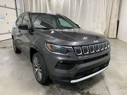 Used 2022 Jeep Compass Limited w/ Elite Group image 13