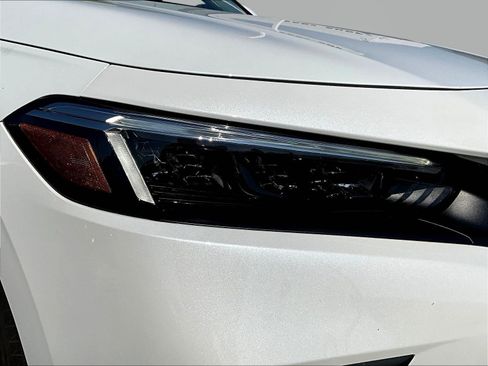 Used 2024 Honda Civic EX-L image 32