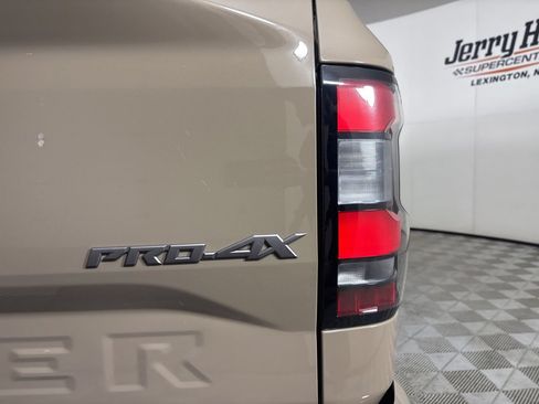 Used 2022 Nissan Frontier PRO-4X w/ Off-Road Protection Package AWD/4WD image 32