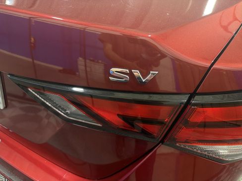 Used 2021 Nissan Sentra SV w/ SV Premium Package FWD image 19
