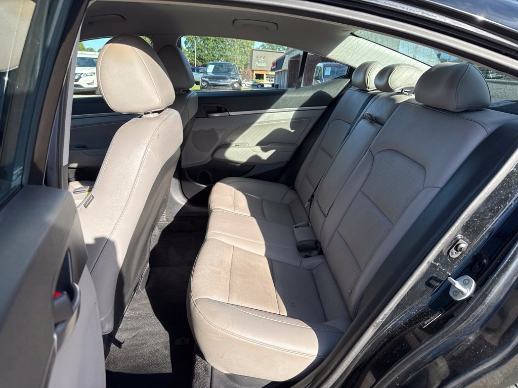 Used 2017 Hyundai Elantra Limited FWD image 42