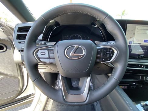 Used 2024 Lexus RX 350 FWD w/ Technology Package image 25
