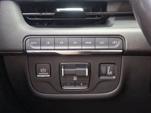 Used 2021 Cadillac Escalade Sport w/ Driver Assist Tech Package AWD/4WD image 31