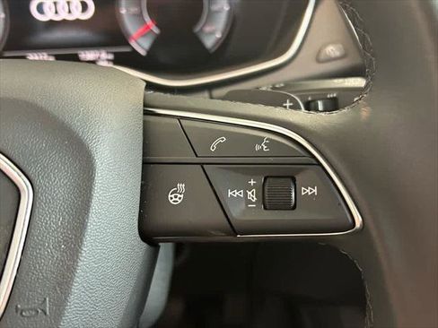 Certified 2025 Audi Q5 2.0T Premium Plus image 15