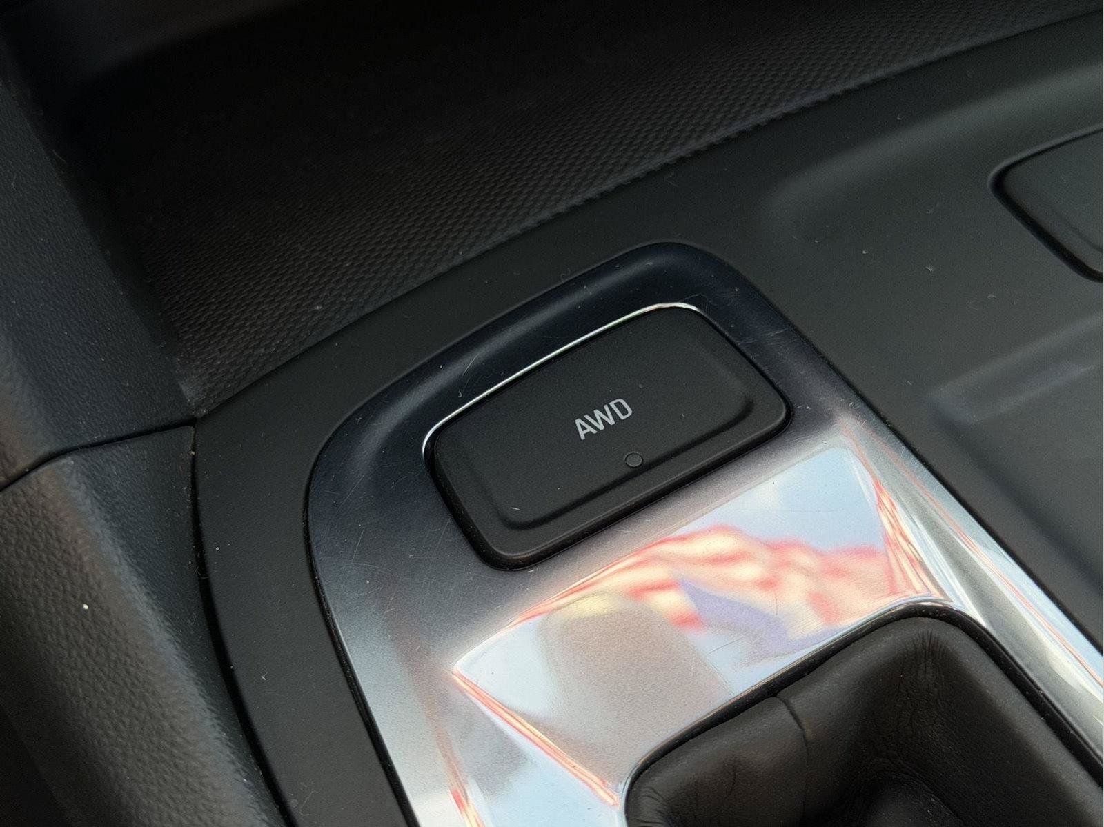 Used 2022 Chevrolet Equinox LT AWD/4WD image 36