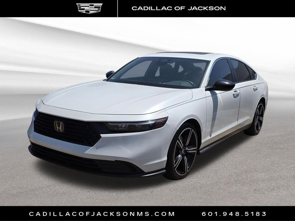 Used 2023 Honda Accord Sport image 1