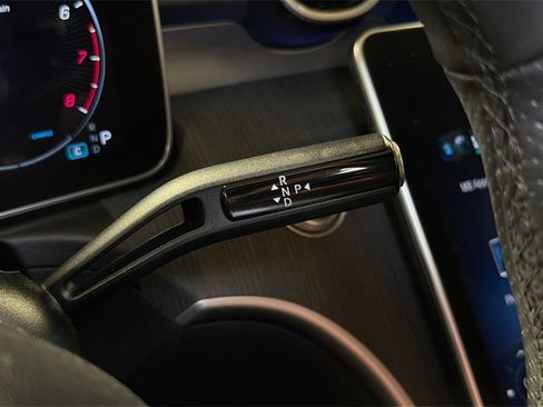 Used 2023 Mercedes-Benz C 300 4MATIC Sedan image 28