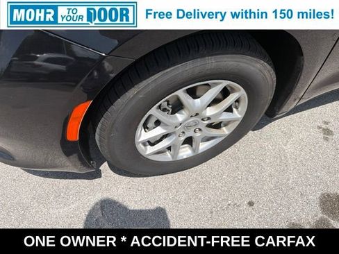 Used 2023 Chrysler Voyager LX FWD image 11