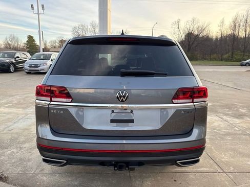 Used 2023 Volkswagen Atlas SE w/ Panoramic Sunroof Package image 4