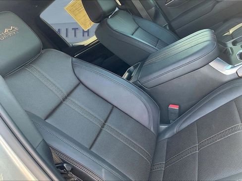 Used 2026 Chevrolet Silverado 1500 High Country image 30