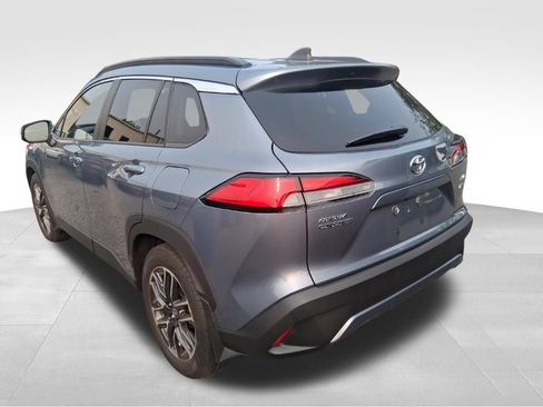Used 2026 Toyota Corolla Cross XLE w/ Convenience Package AWD/4WD image 2