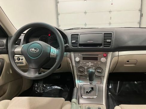 Used 2009 Subaru Outback 2.5i Special Edition w/ Popular Equipment Group 1C image 32