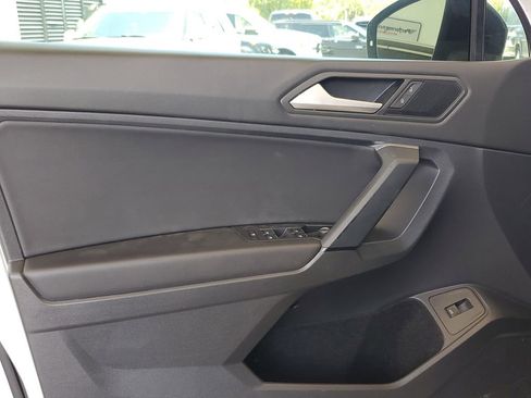 Used 2019 Volkswagen Tiguan SEL Premium R-Line FWD image 18
