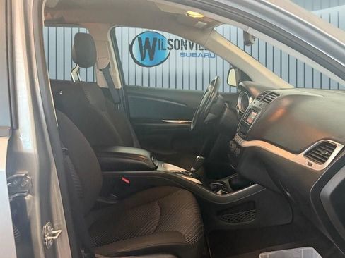 Used 2020 Dodge Journey SE w/ SE Popular Equipment Group FWD image 6