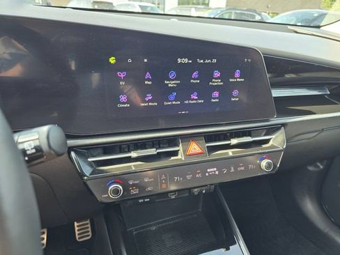 Certified 2023 Kia Niro Wave FWD image 29