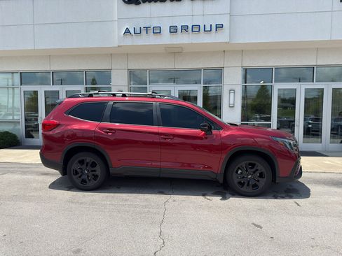 Used 2023 Subaru Ascent Onyx Edition Limited AWD/4WD image 2