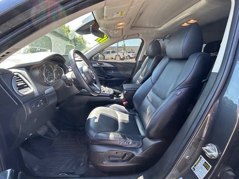 Used 2019 MAZDA CX-9 Touring w/ Touring Premium Package FWD image 12