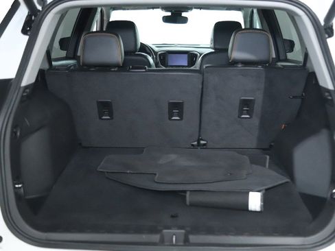 Used 2023 GMC Terrain AT4 w/ Tech Package image 31