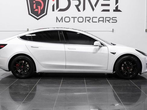 Used 2020 Tesla Model 3 Standard Range Plus image 8