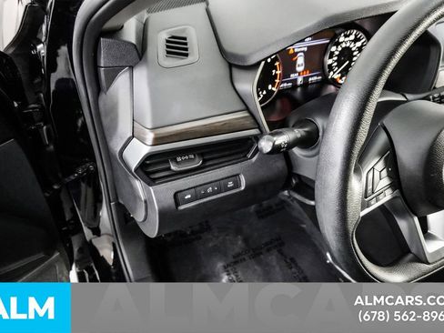 Used 2025 Nissan Altima 2.5 SV image 31