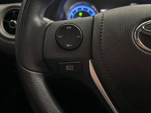 Used 2017 Toyota Corolla LE image 20