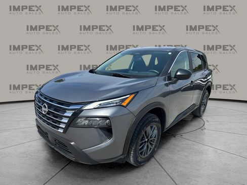 Used 2024 Nissan Rogue S FWD image 1