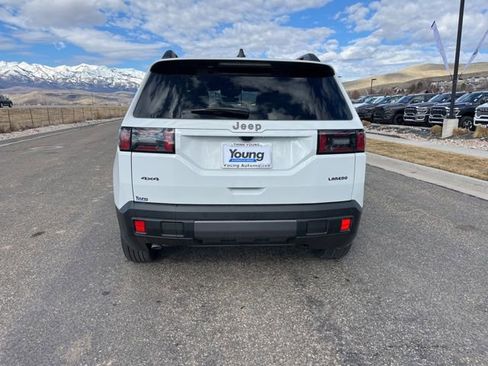 New 2026 Jeep Cherokee Laredo image 5